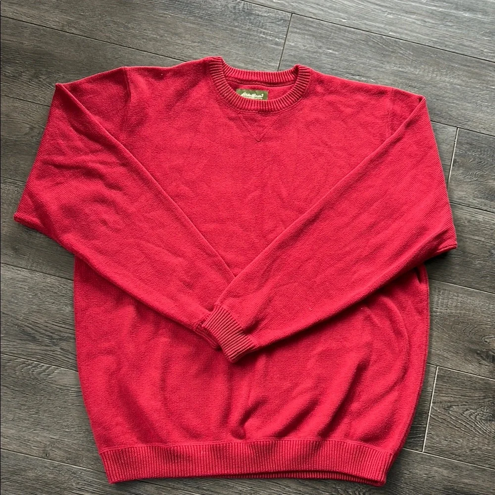 Classic mens maroon sweater